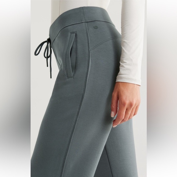 Zella Level Set Straight Leg Slit Hem Track Pants Green Small NWT (Flaw) - Picture 6 of 12